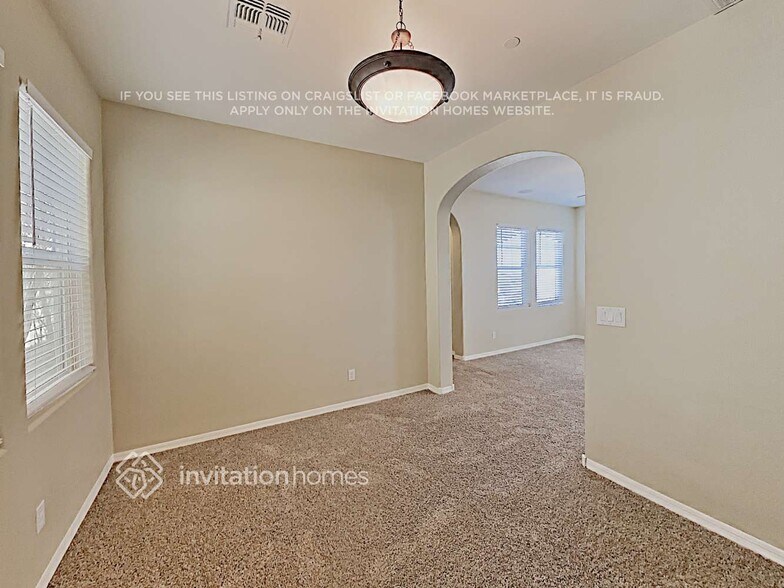 Building Photo - 20555 W Maiden Ln