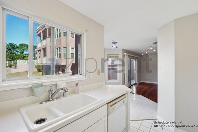 Building Photo - 3855 Carter Dr