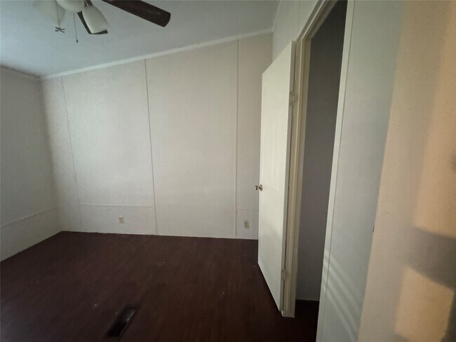 Building Photo - 16415 Tamra Ct