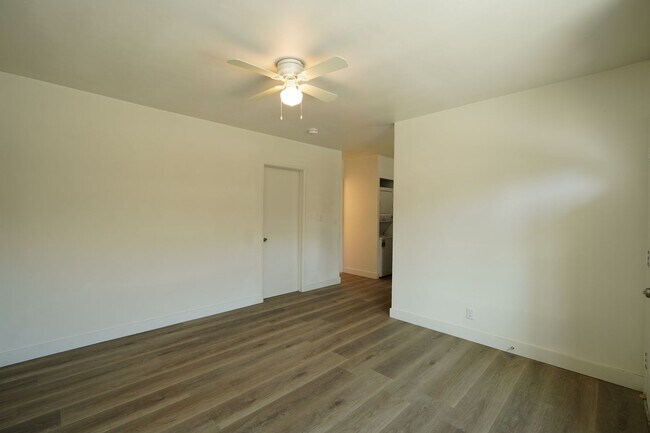 Building Photo - 3447-3449 Dwight Ave