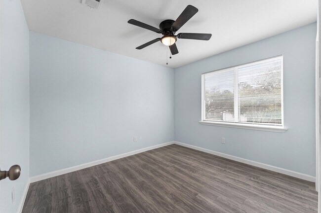 Building Photo - 10531 Spanish Grant Dr