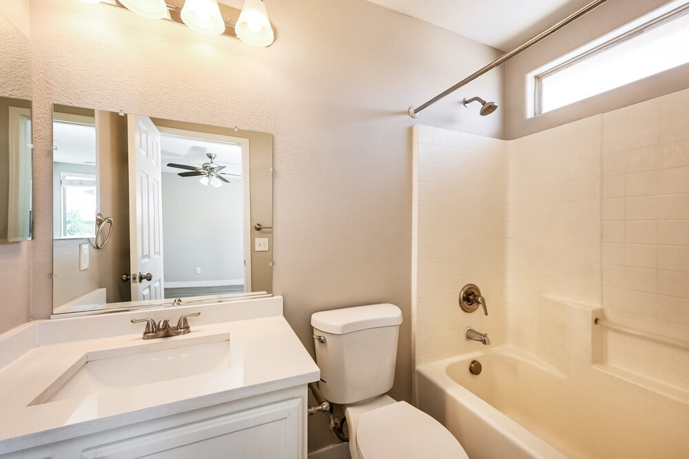 Building Photo - 5864 Cape Hatteras Ct