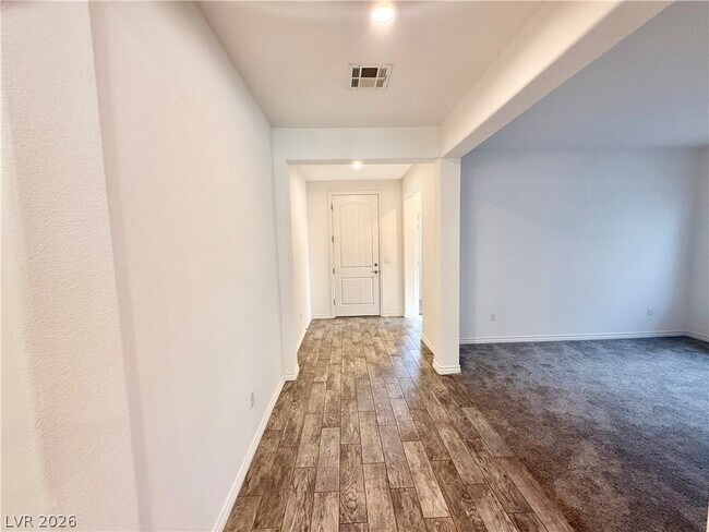 Building Photo - 5190 Lignum Ave