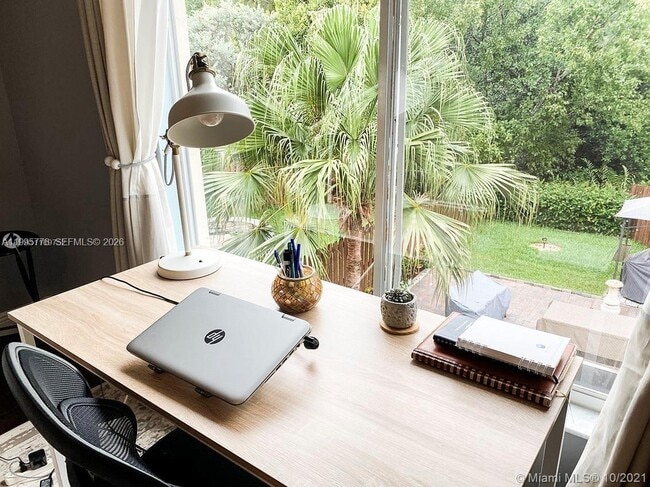 Building Photo - 3657 Asperwood Cir