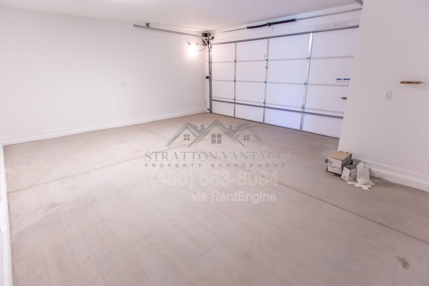 Building Photo - 3855 S McQueen Rd