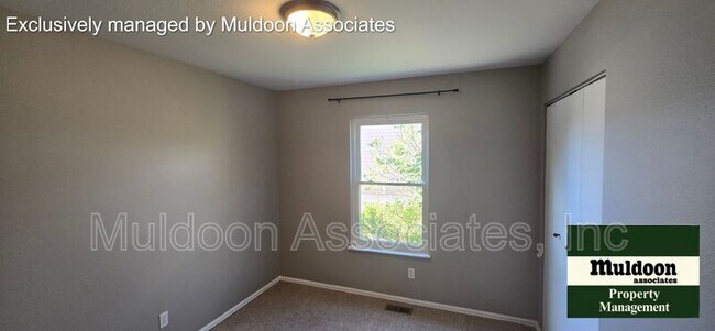Building Photo - 220 S Caddoa Dr