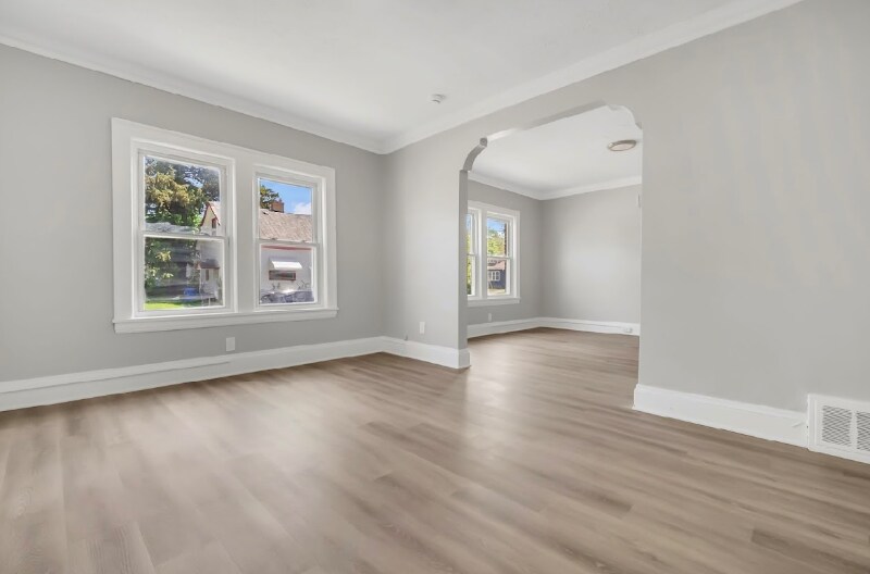 Building Photo - 3690 E 139th St