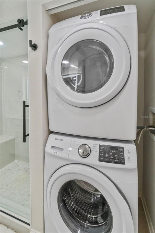 Building Photo - 433 Cerromar Ln