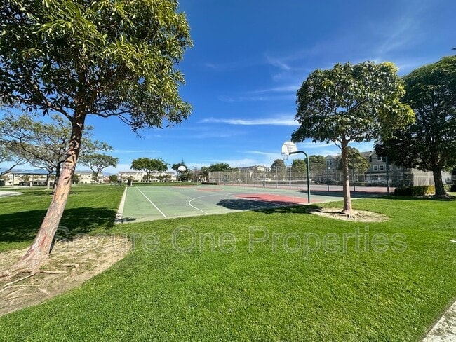 Building Photo - 3003 Shenandoah Dr