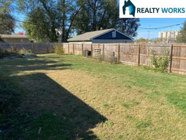 Building Photo - Cute 2 bed Home!