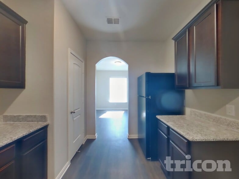 Building Photo - 14205 Open Range Dr