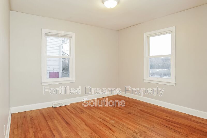 Building Photo - 401 Gregory St SW