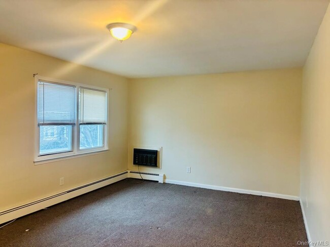 Building Photo - 247-15 143rd Ave