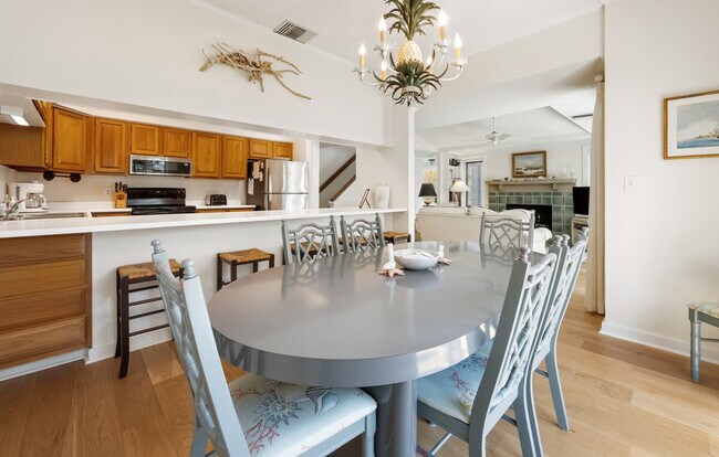 Building Photo - 1 Pioneer Loop