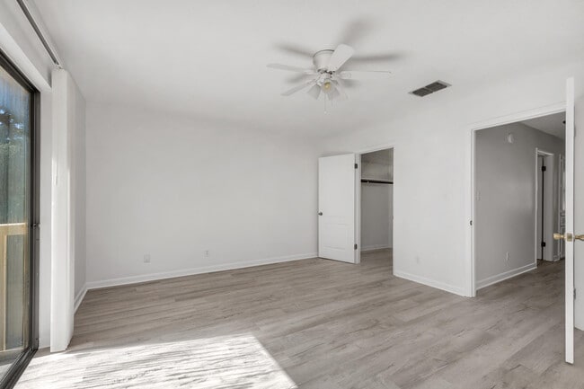 Building Photo - 337 Woodham Ct