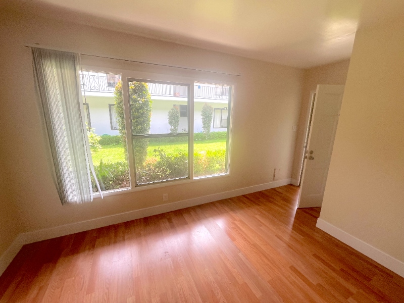 Building Photo - 170 S Chester Ave