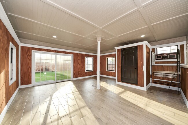 Building Photo - 7826 Maverick Trace Ln