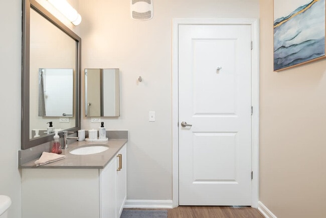 Building Photo - 360 Foley St