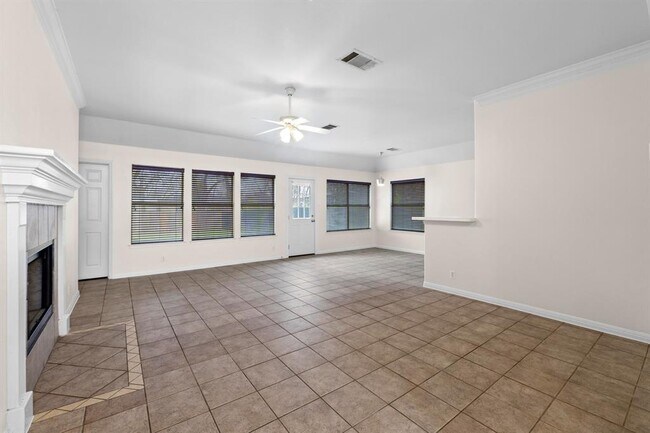 Building Photo - 1137 Don Ann St