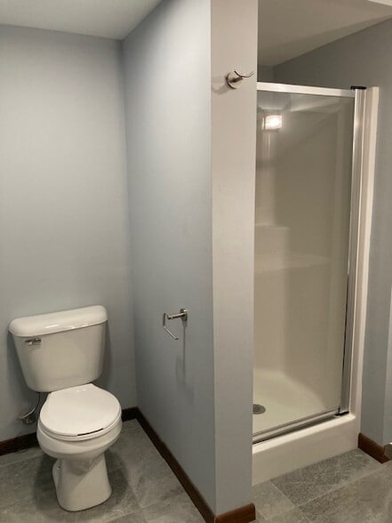 Building Photo - 4202 Central Ave