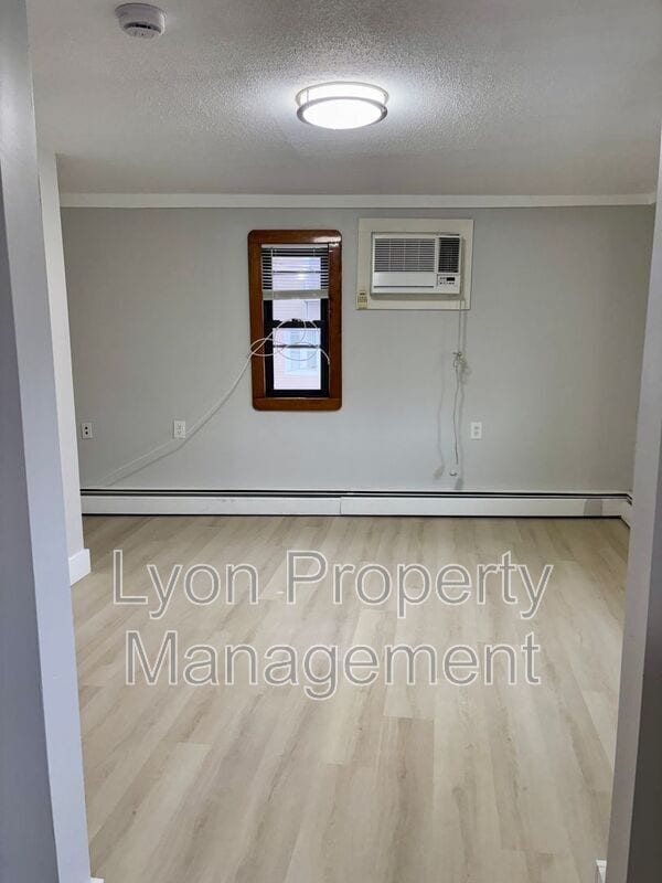 Building Photo - 262 Illinois St