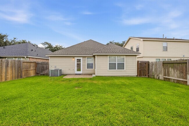 Building Photo - 7719 Serene Wood Ln