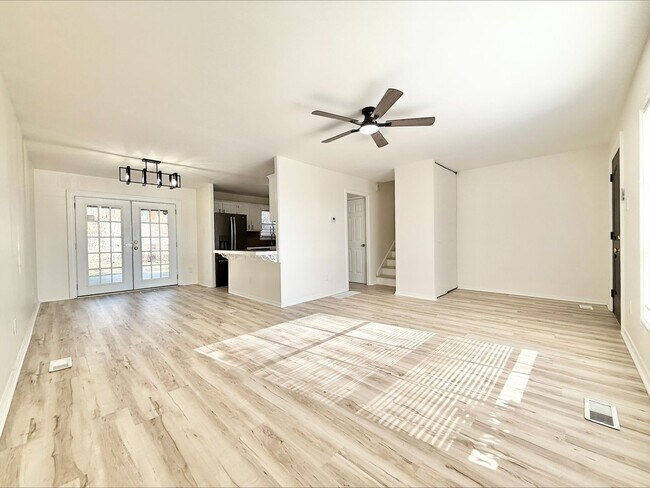 Building Photo - Brookside Beauty