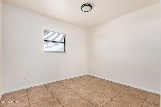 Building Photo - 14009 N 49th Ave