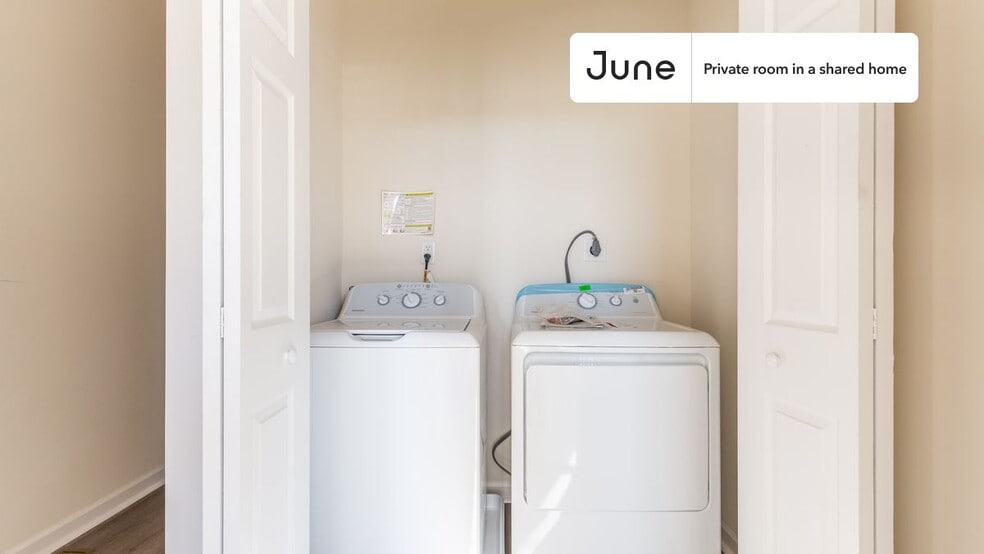 Building Photo - Room in Shared 4 bed/3.5 bath home