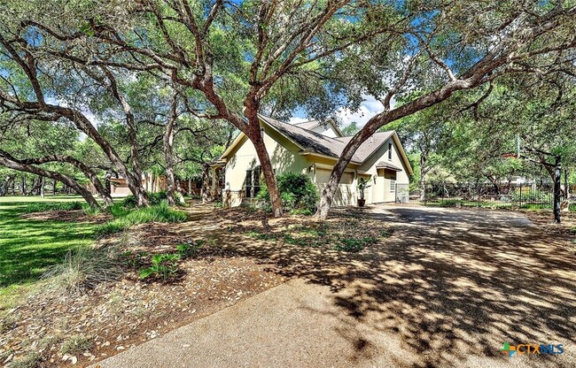 Building Photo - 8815 Cherokee Path
