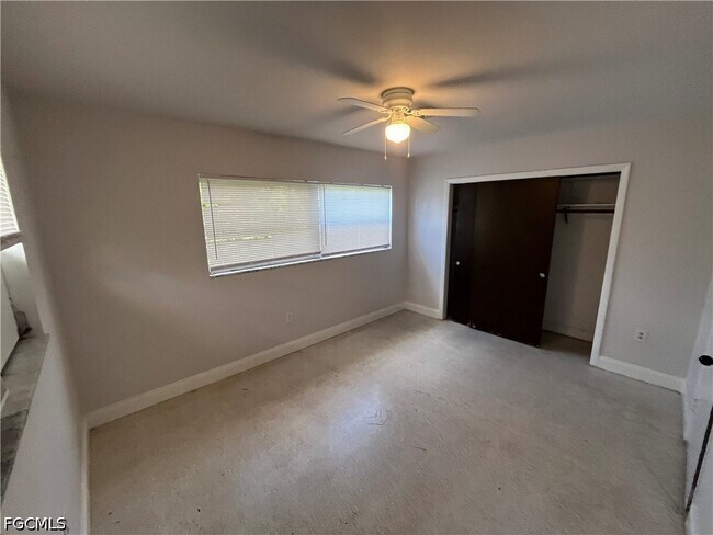 Building Photo - 2031 Maravilla Cir
