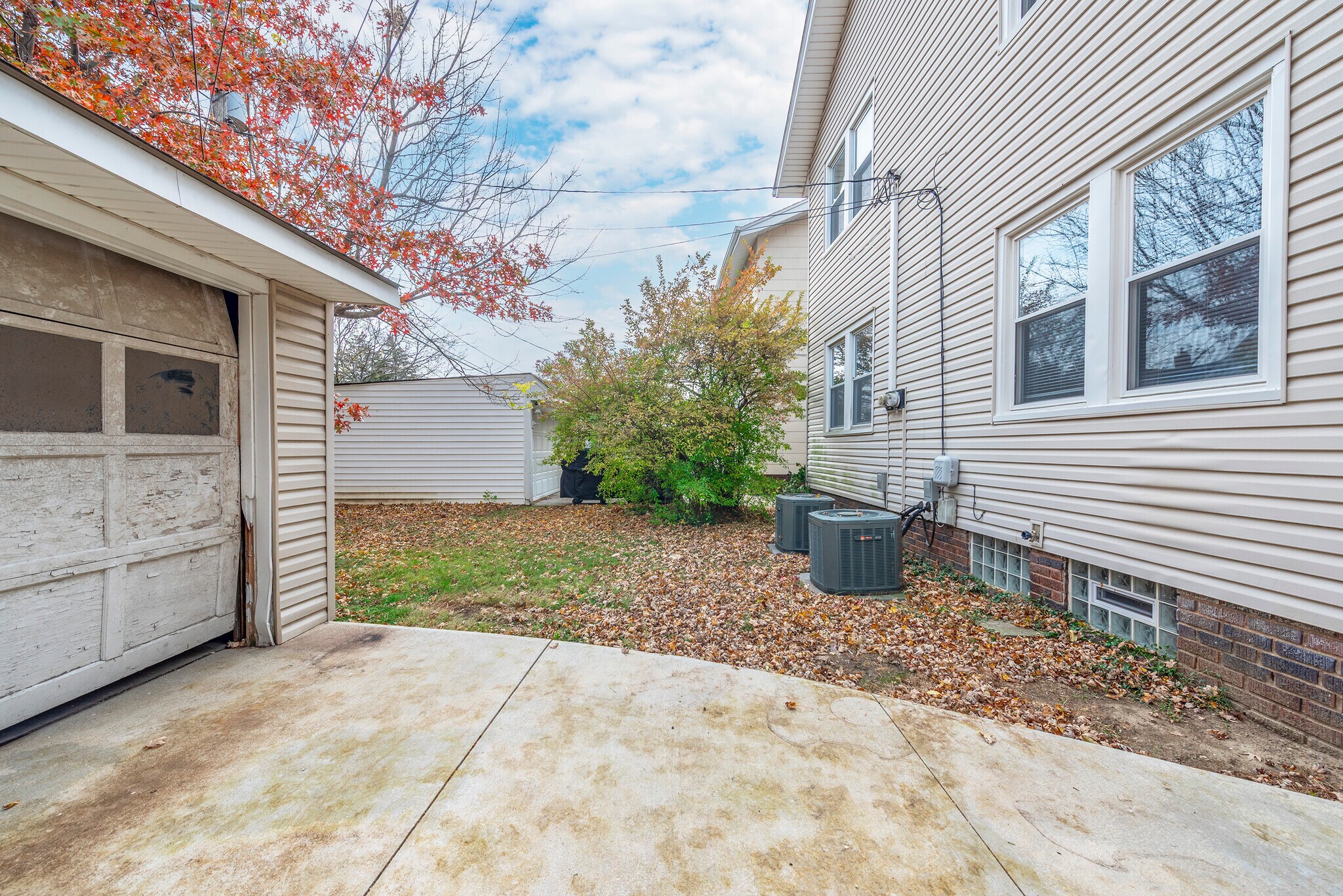 Building Photo - 2085 Marlowe Ave