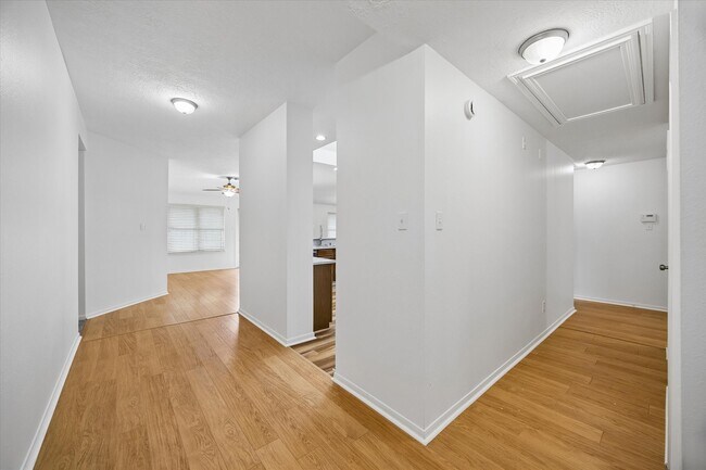 Building Photo - 14718 Cypress Green Dr