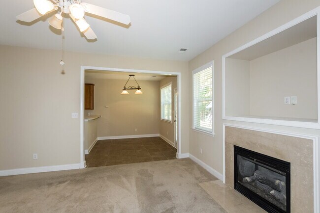 Building Photo - 2645 Winding River Dr