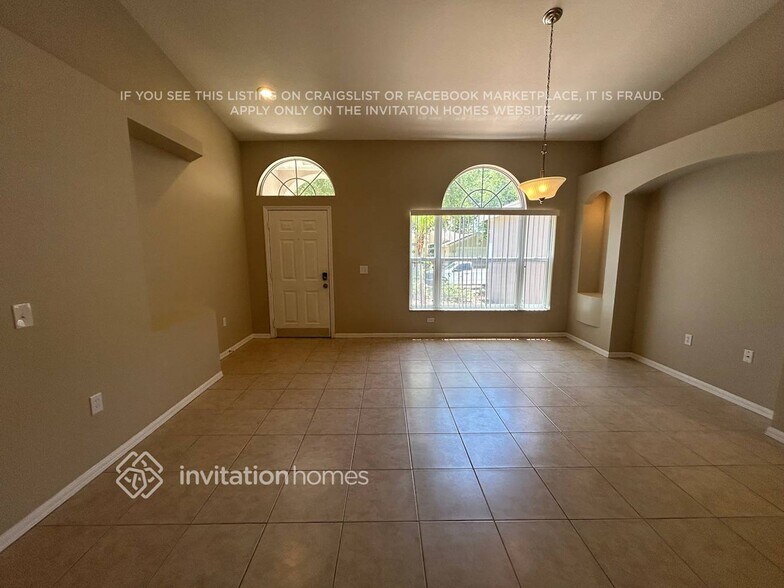 Building Photo - 4609 Daventry Pl