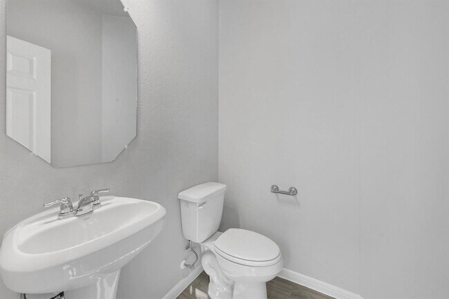 Building Photo - 333 Emerald Thicket Ln