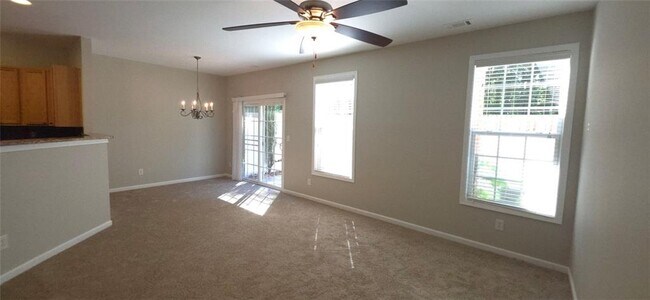 Building Photo - 1122 Treymont Ln SW