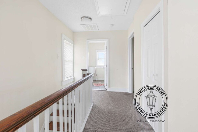 Building Photo - 1058 Mapole Ave