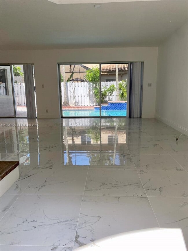 Building Photo - 11301 Rockinghorse Rd