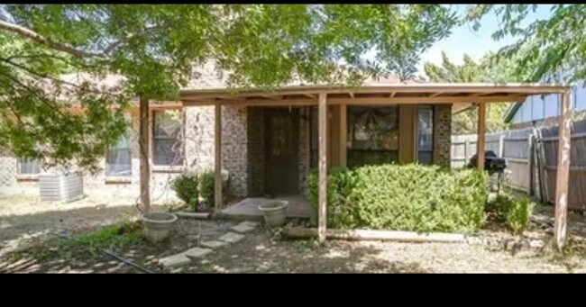 Building Photo - 6824 Loma Vista Dr