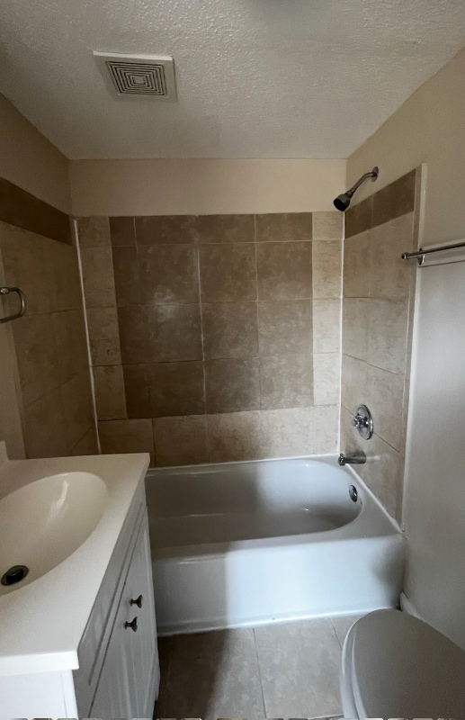 Building Photo - 15 Little Ln