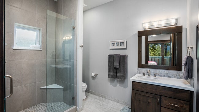 Building Photo - 9265 Heartwood Dr