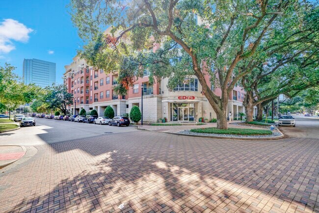 Building Photo - 300 St Joseph Pkwy