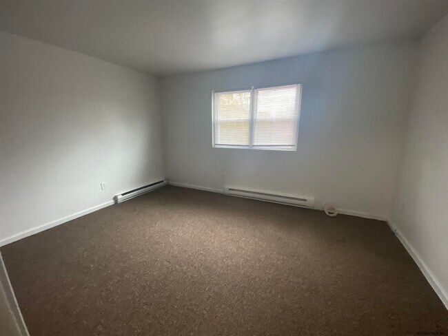 Building Photo - 30 Beacon Rd