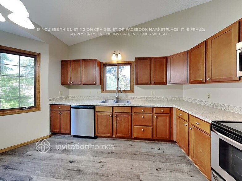 Building Photo - 2337 Windsor Ln