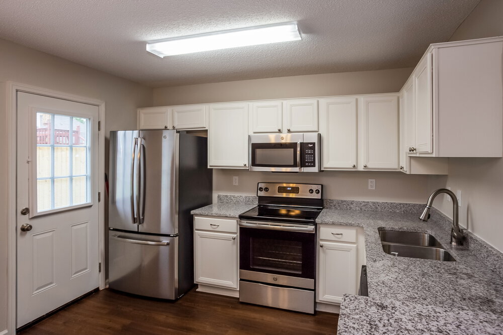 Building Photo - 7094 Mirage Ln