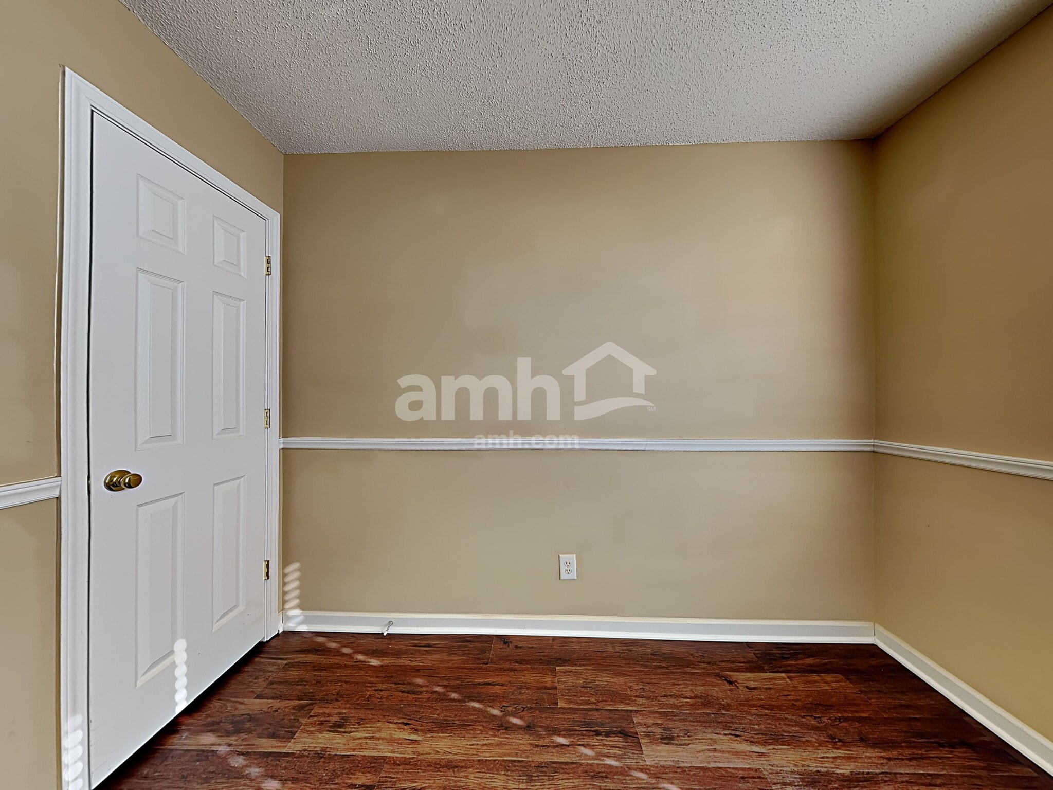 Building Photo - 539 Rockbridge Dr