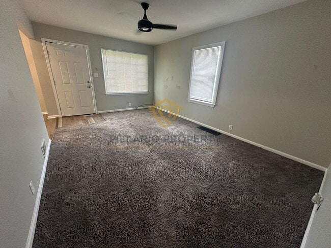 Building Photo - Cozy Brick 2 Bedroom Home with Updated Int...