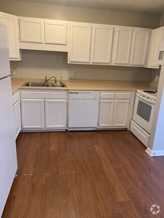 Building Photo - 4948