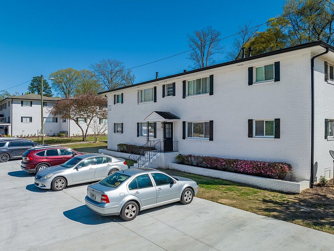 Building Photo - 615 3rd Ave